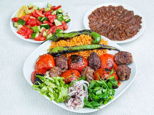Domatesli Kebap