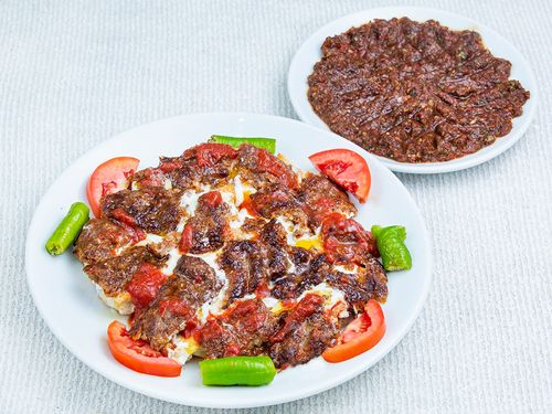 Yoğurtlu Kebap